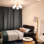 Bright Penthouse With Magical View To The Old Town Parnawa