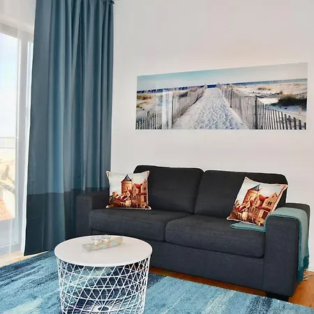 Bright Penthouse With Magical View To The Old Town Appartement Pärnu